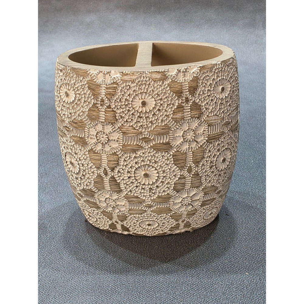 Floral Lace Textured Toothbrush Holder Neutral Boho Bathroom Accessory Cream